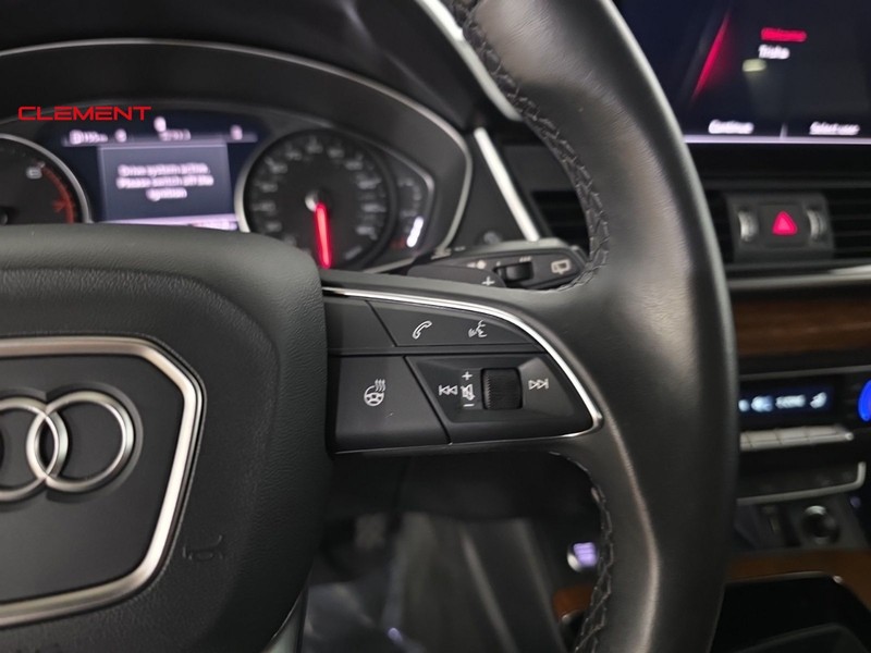 Audi Q5 Vehicle Image 12
