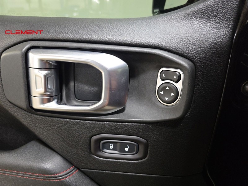 Jeep Wrangler Unlimited Vehicle Image 24