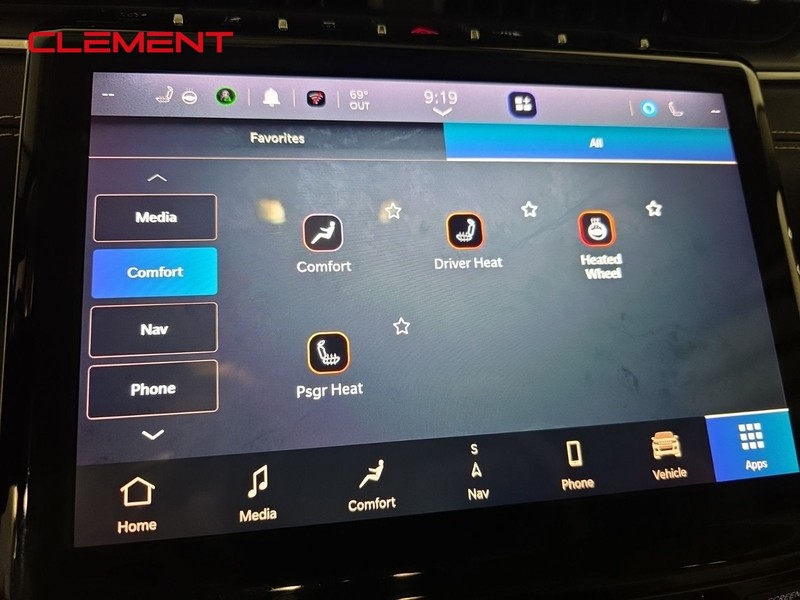 Jeep Grand Cherokee L Vehicle Image 18