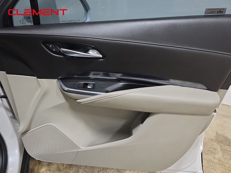 Cadillac XT4 Vehicle Image 32