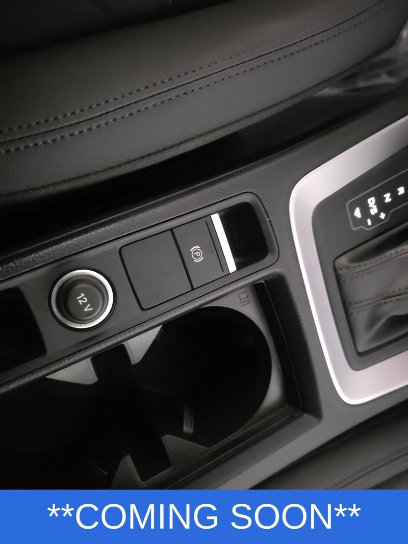 Audi Q3 Vehicle Image 20