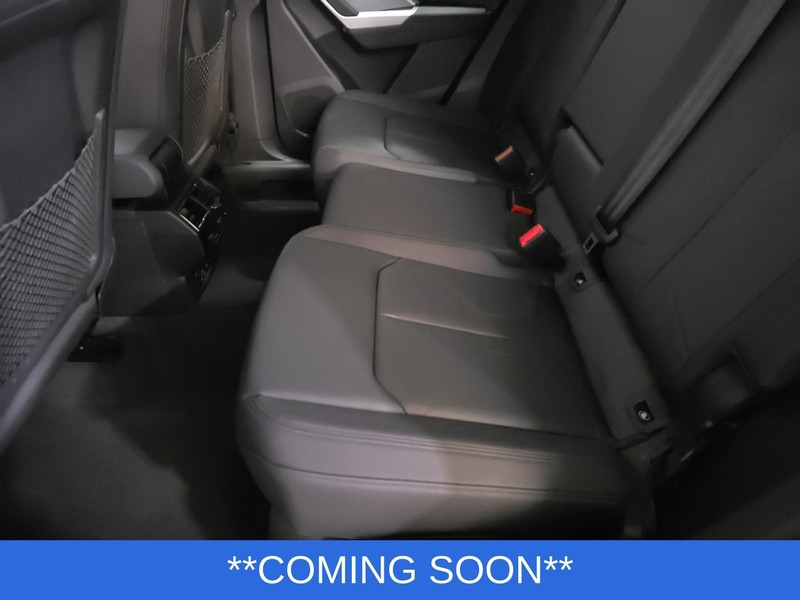 Audi Q3 Vehicle Image 28