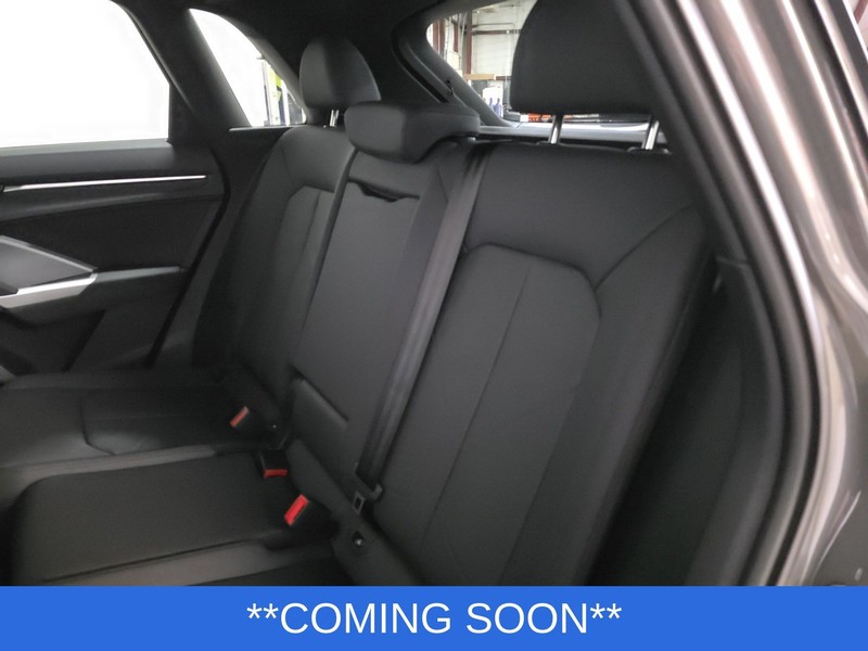 Audi Q3 Vehicle Image 29