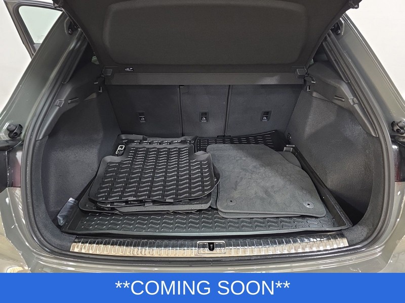Audi Q3 Vehicle Image 30