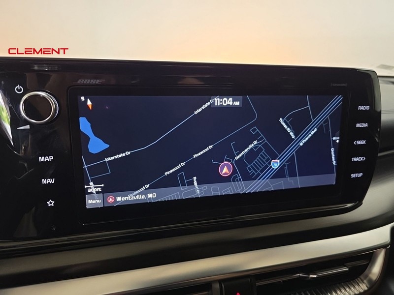 Kia K5 Vehicle Image 15