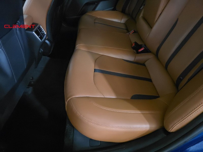 Kia K5 Vehicle Image 28