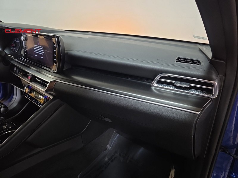 Kia K5 Vehicle Image 31