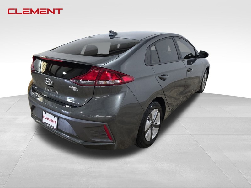 Hyundai Ioniq Hybrid Vehicle Image 07