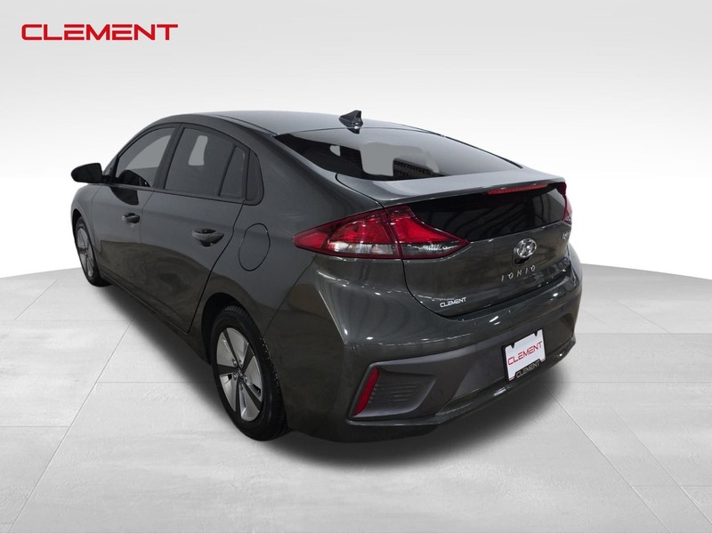 Hyundai Ioniq Hybrid Vehicle Image 10