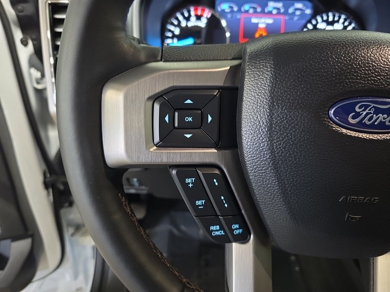 Ford F-350SD Vehicle Image 13