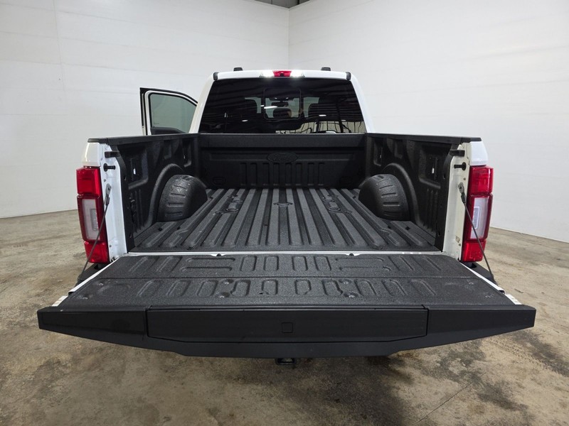 Ford F-350SD Vehicle Image 35