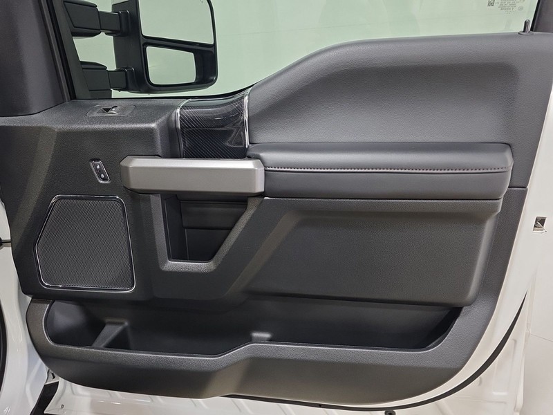 Ford F-350SD Vehicle Image 38