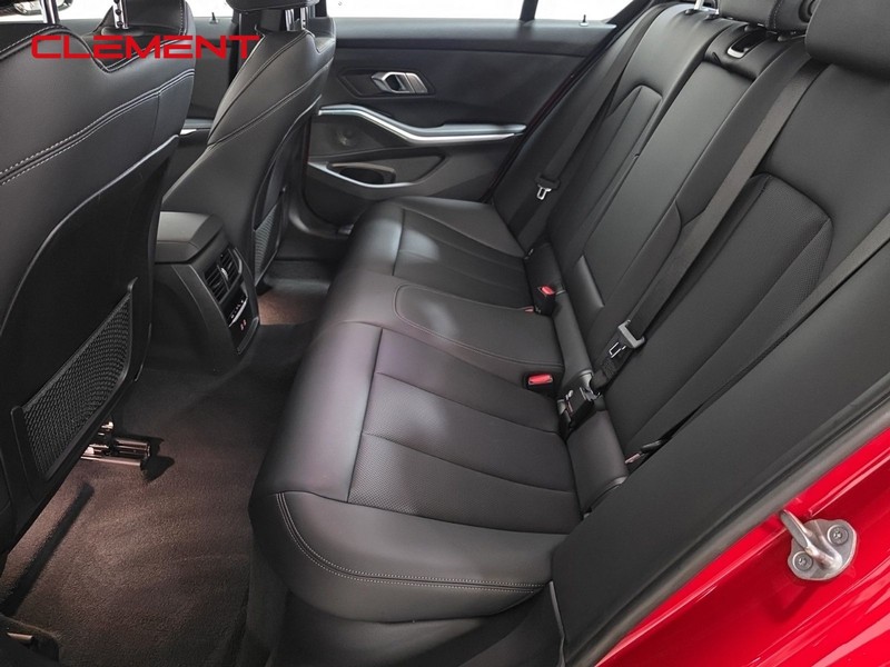 BMW 3 Series Vehicle Image 27