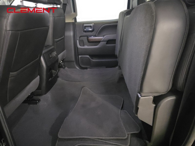 GMC Sierra 3500HD Vehicle Image 28