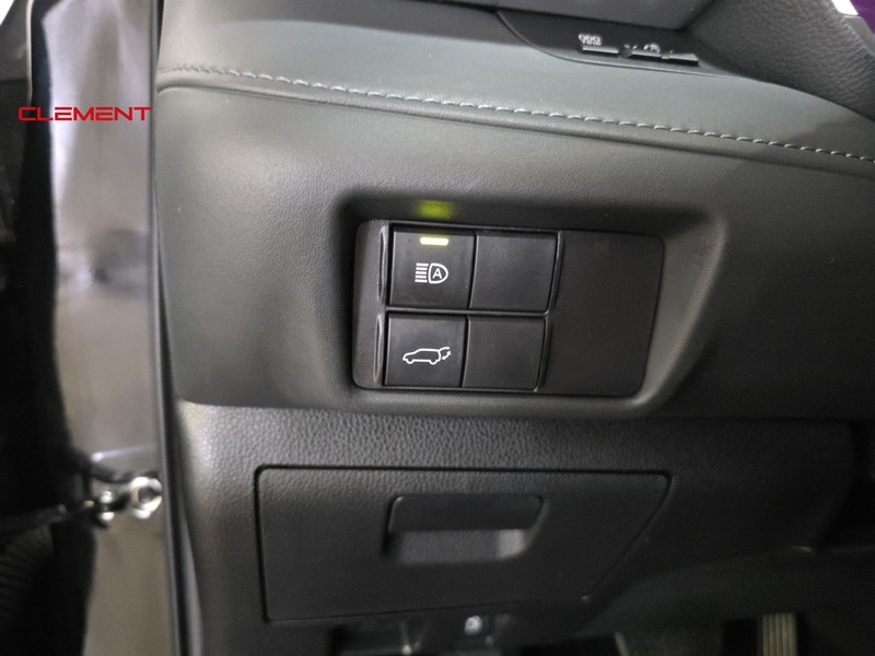 Toyota Highlander Vehicle Image 11