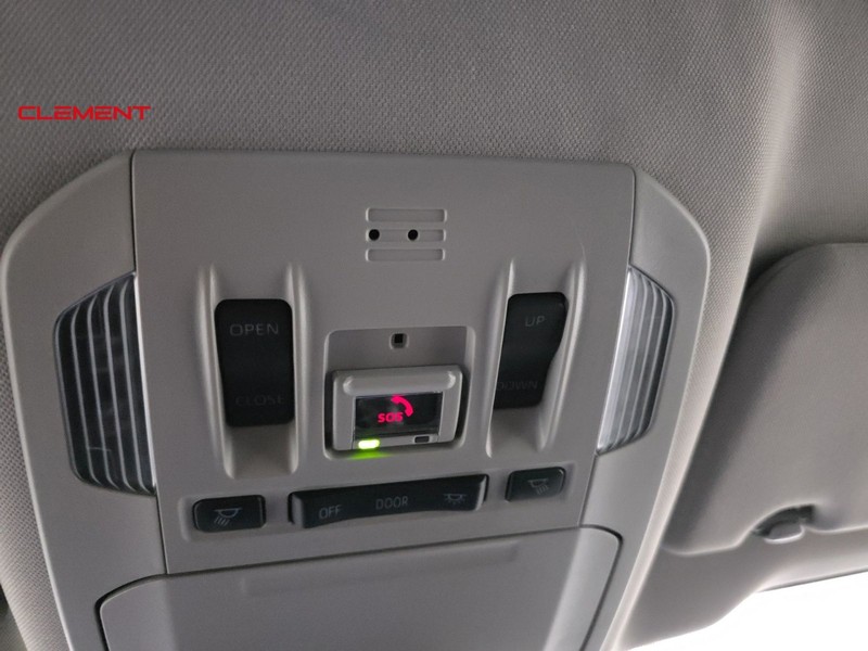 Toyota Highlander Vehicle Image 21