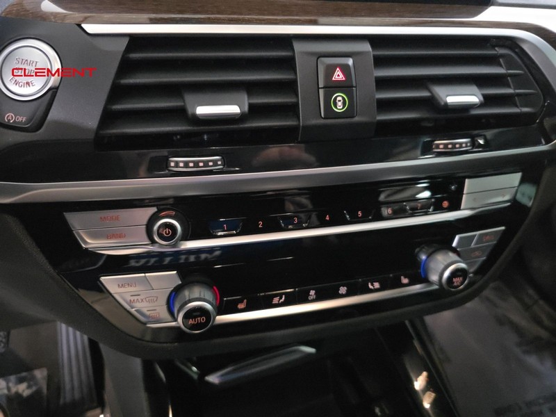 BMW X3 Vehicle Image 17