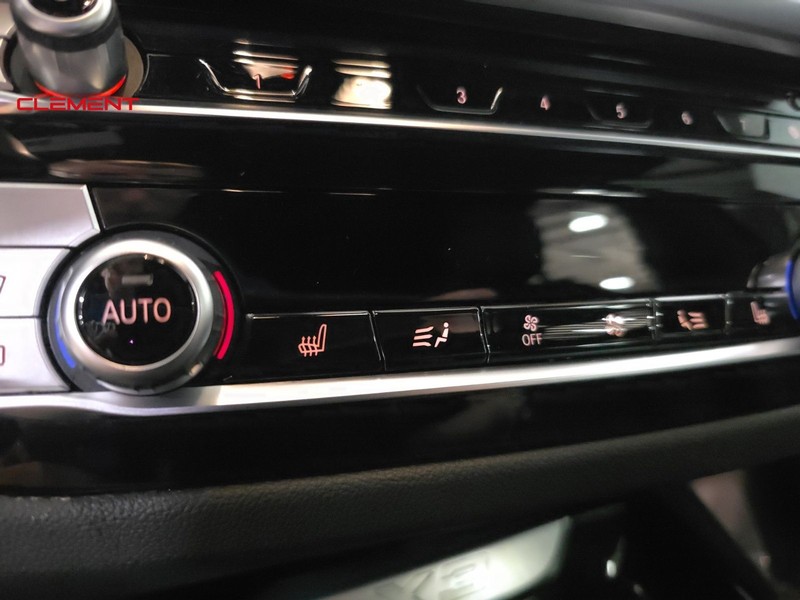 BMW X3 Vehicle Image 18