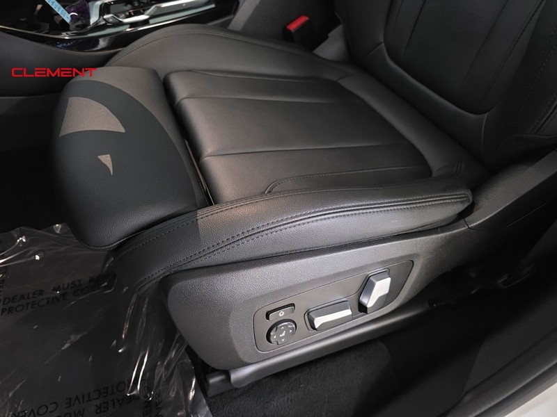 BMW X3 Vehicle Image 24
