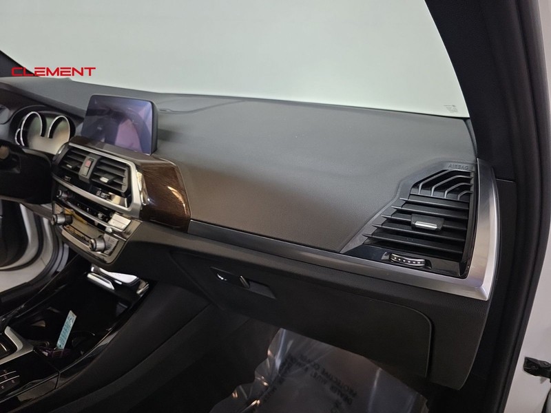 BMW X3 Vehicle Image 30
