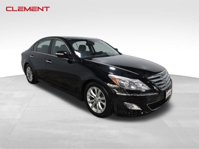 Hyundai Genesis Vehicle Image 03