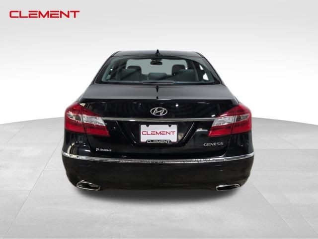 Hyundai Genesis Vehicle Image 06