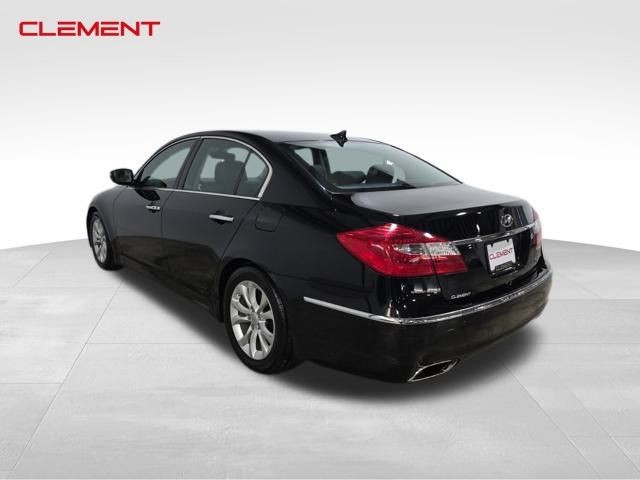 Hyundai Genesis Vehicle Image 08