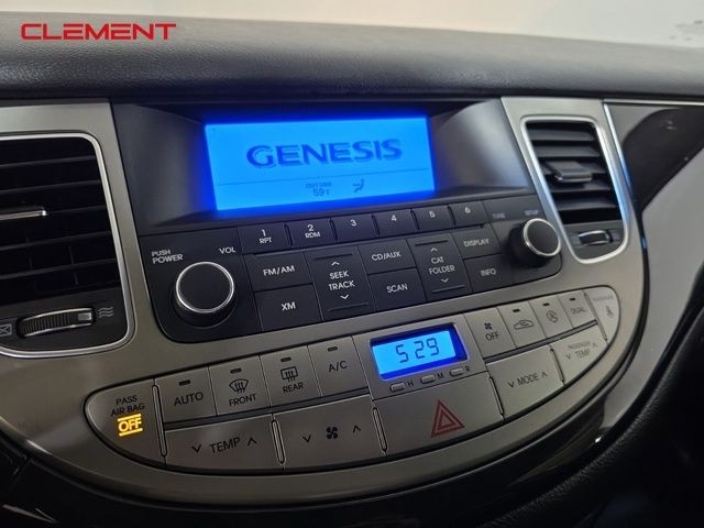 Hyundai Genesis Vehicle Image 15