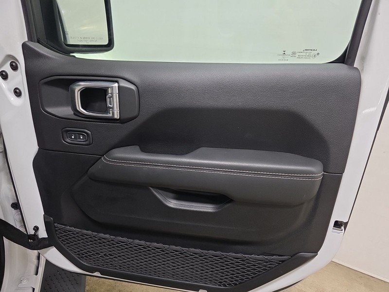 Jeep Wrangler Vehicle Image 31