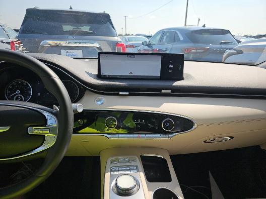 Genesis GV70 Vehicle Image 04