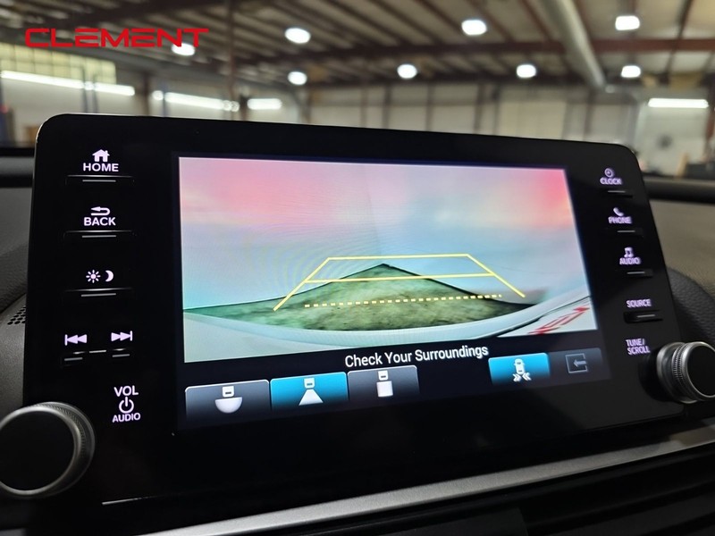 Honda Accord Hybrid Vehicle Image 17