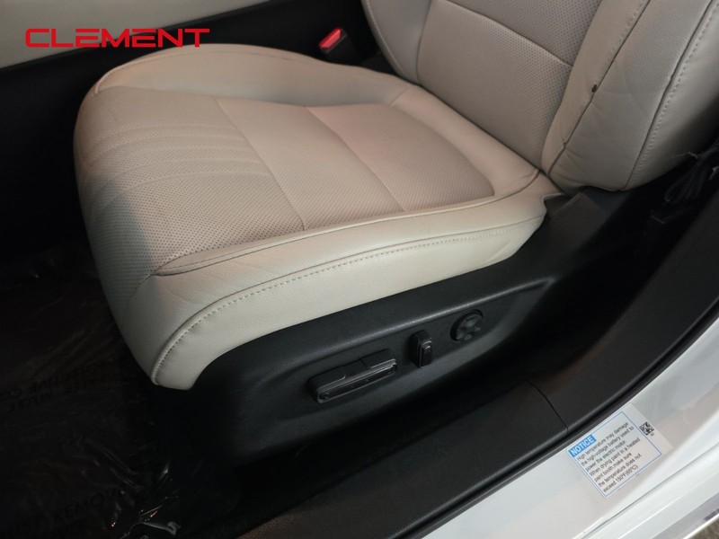Honda Accord Hybrid Vehicle Image 25