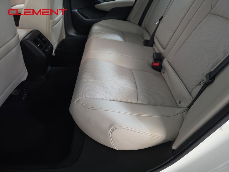 Honda Accord Hybrid Vehicle Image 28