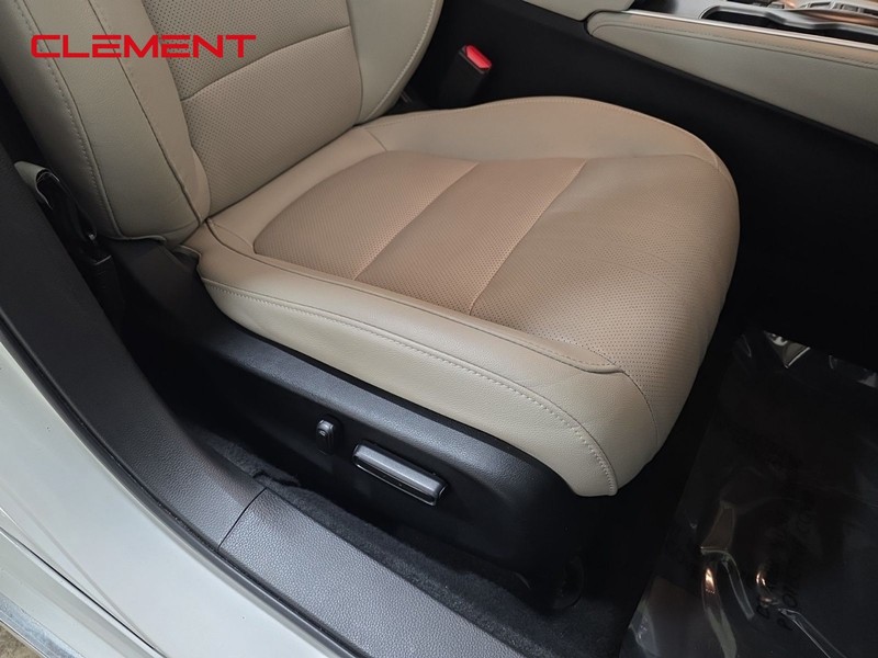 Honda Accord Hybrid Vehicle Image 31