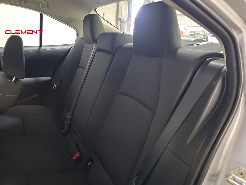 Toyota Corolla Vehicle Image 29