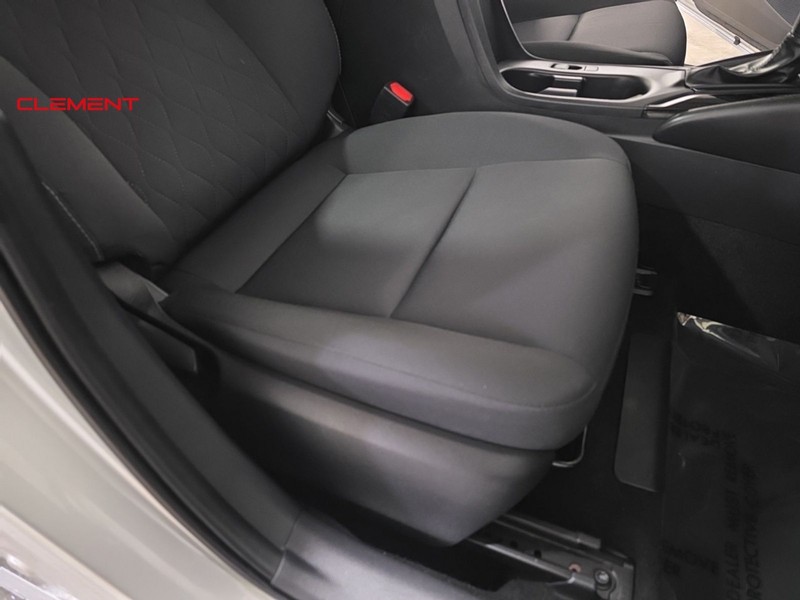 Toyota Corolla Vehicle Image 30