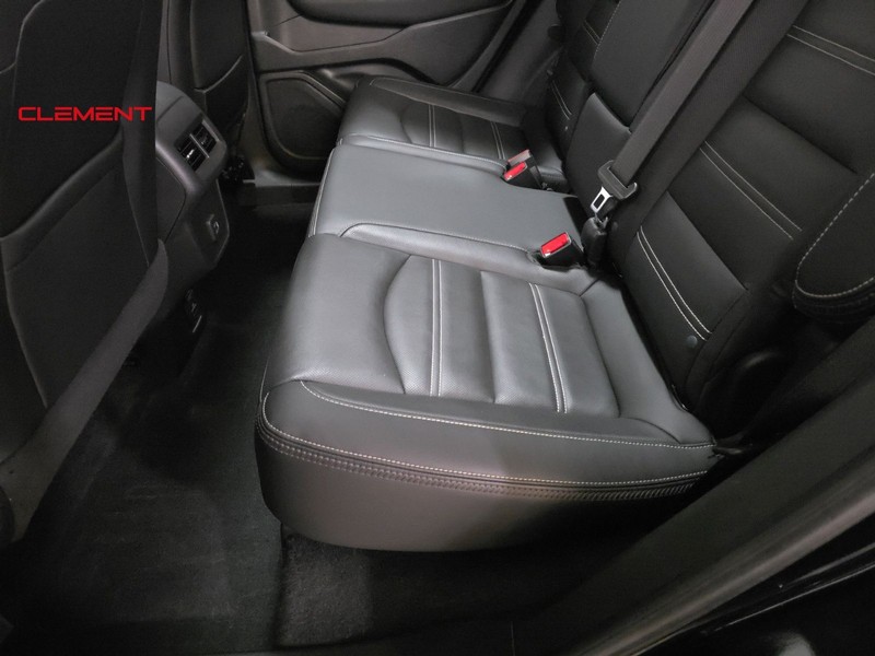GMC Terrain Vehicle Image 30