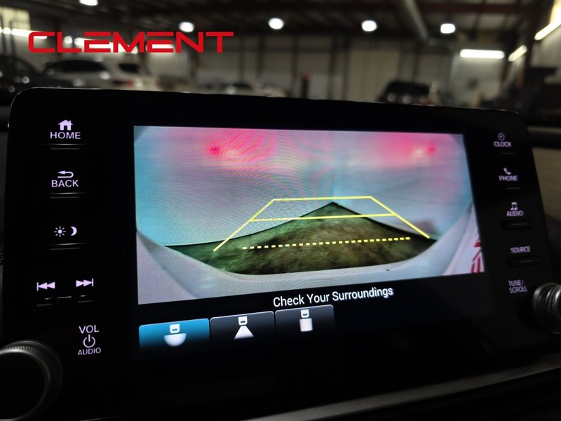 Honda Accord Sedan Vehicle Image 16
