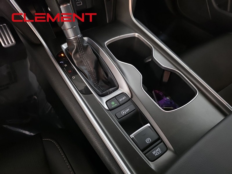 Honda Accord Sedan Vehicle Image 18
