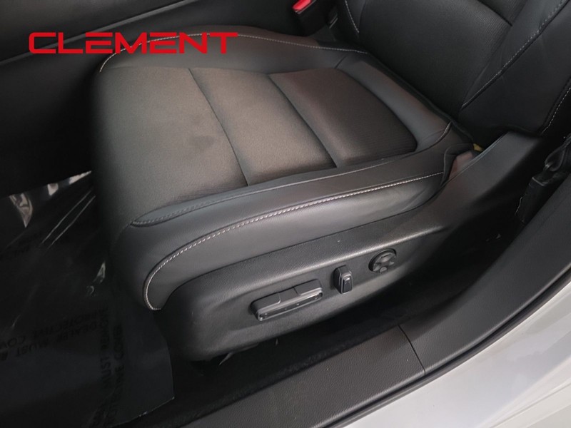 Honda Accord Sedan Vehicle Image 22