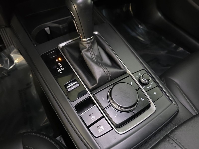 Mazda CX-30 Vehicle Image 17