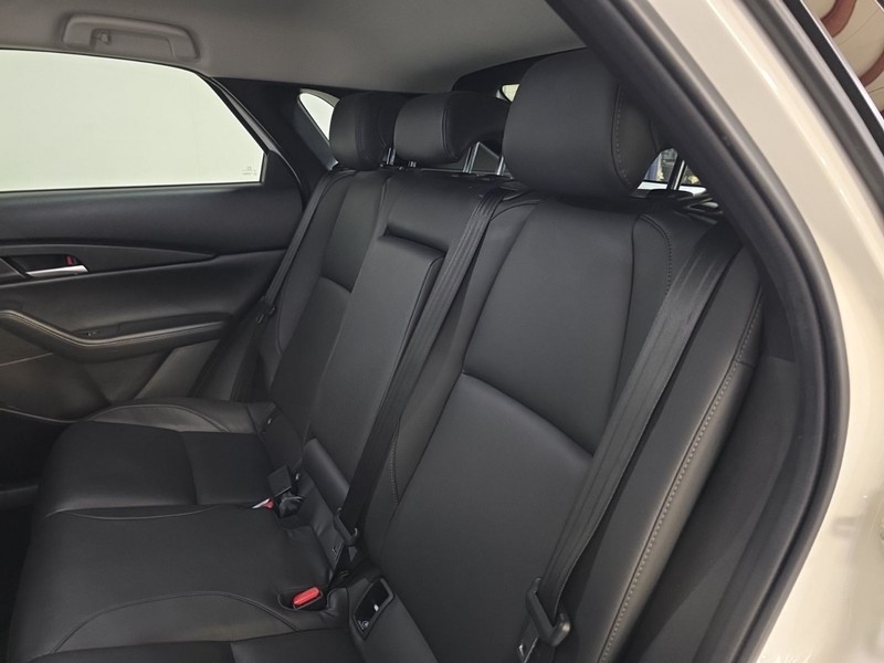 Mazda CX-30 Vehicle Image 25