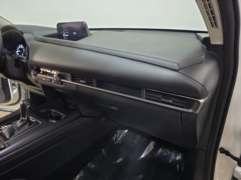 Mazda CX-30 Vehicle Image 29