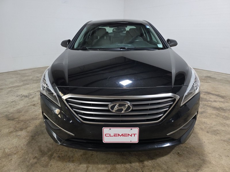 Hyundai Sonata Vehicle Image 02