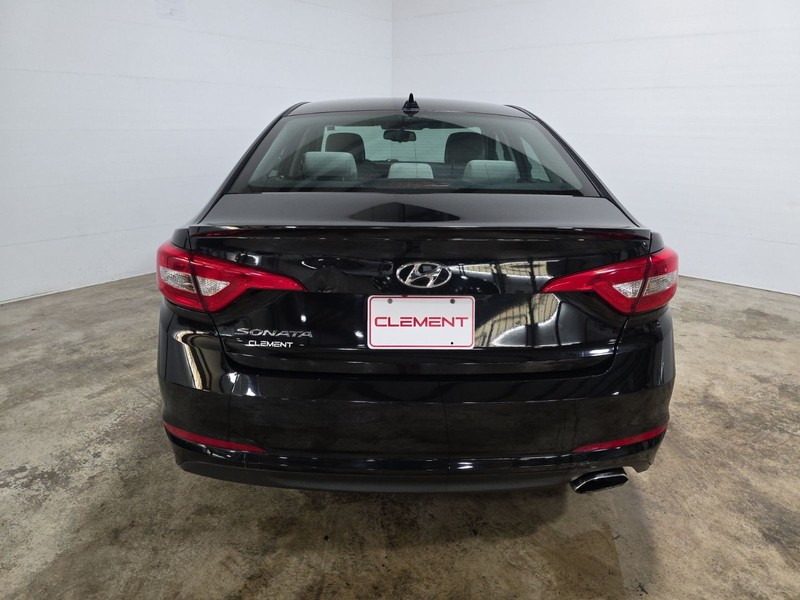 Hyundai Sonata Vehicle Image 07