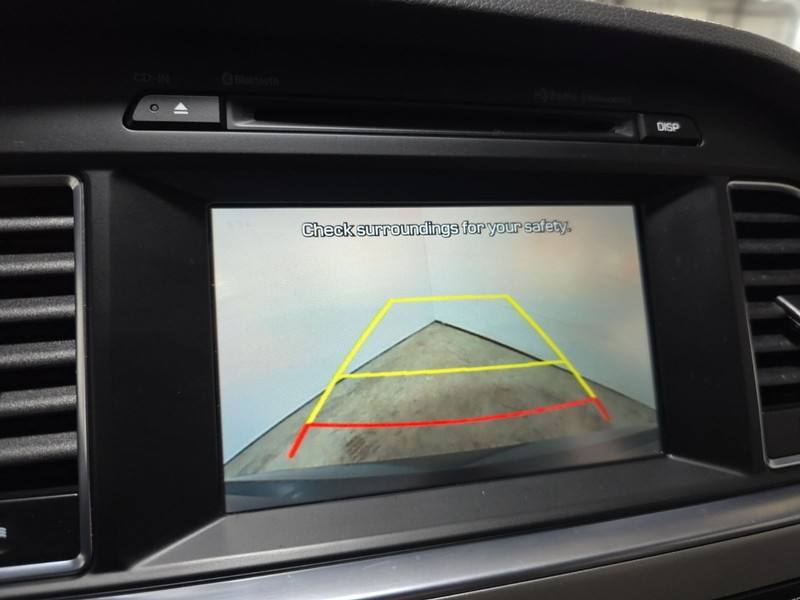 Hyundai Sonata Vehicle Image 16