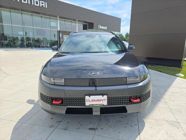 Hyundai IONIQ 5 Vehicle Full-screen Gallery Image 2