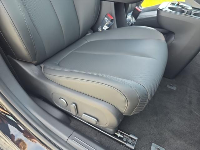 Hyundai IONIQ 5 Vehicle Full-screen Gallery Image 29