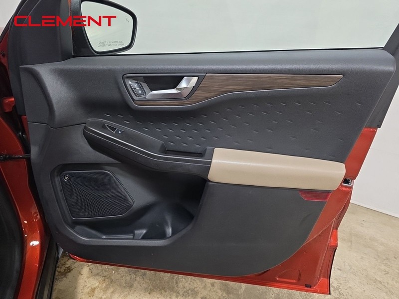 Ford Escape Vehicle Image 35