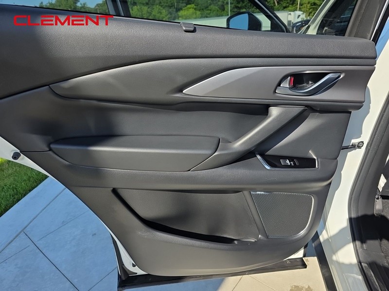 Mazda CX-9 Vehicle Image 26